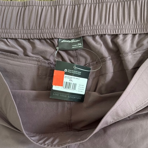 NWT Eddie Bauer Women's cropped Pants in Lavender. These are new, so comfortable - Picture 3 of 6